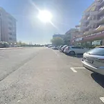 Bratanov Lifestyle Deluxe Lejlighed *