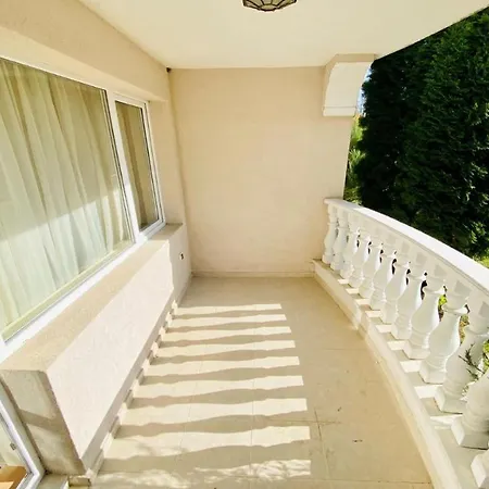 Bratanov Lifestyle Deluxe Apartment
