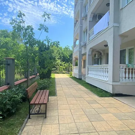 Bratanov Lifestyle Deluxe Nesebar
